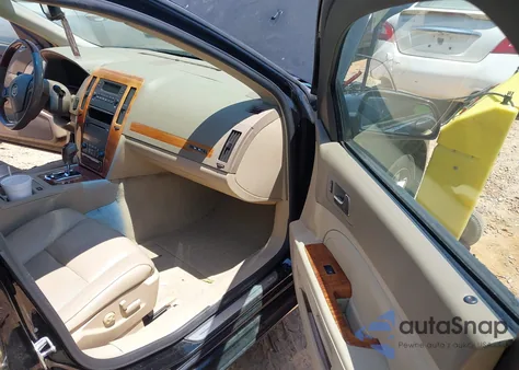 2007 Cadillac Sts V6 из США, поврежденный, VIN 1G6DW677970132287